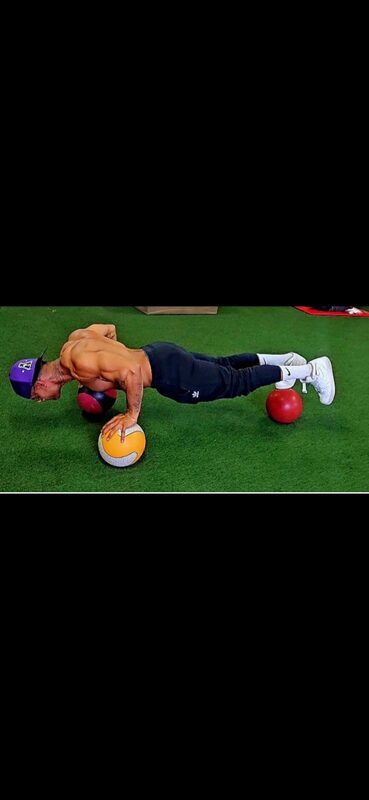 Sesh — medicine ball push-ups